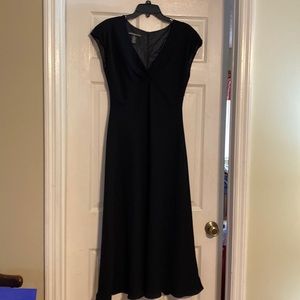 Jones wear formal dress.